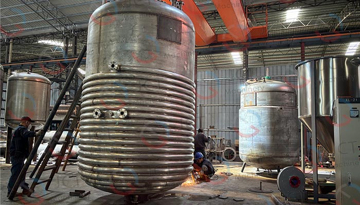 pressure sensitive adhesive reactor